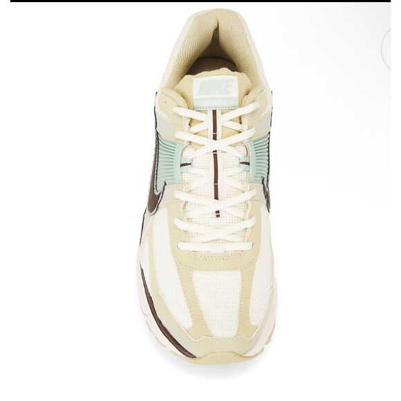 Nike Zoom Vomero 5 SE Team Gold/Fauna Brown Men’s 11.5 NIB - Picture 4 of 13